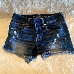 Cute American Eagle shorts!